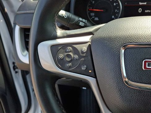 Used 2024 GMC Terrain SLT AWD/4WD image 21
