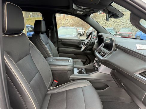 Used 2023 GMC Yukon XL SLT w/ Max Trailering Package image 22