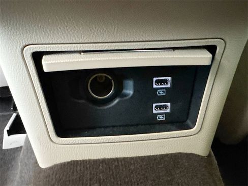 Used 2020 Lincoln Continental Reserve image 27