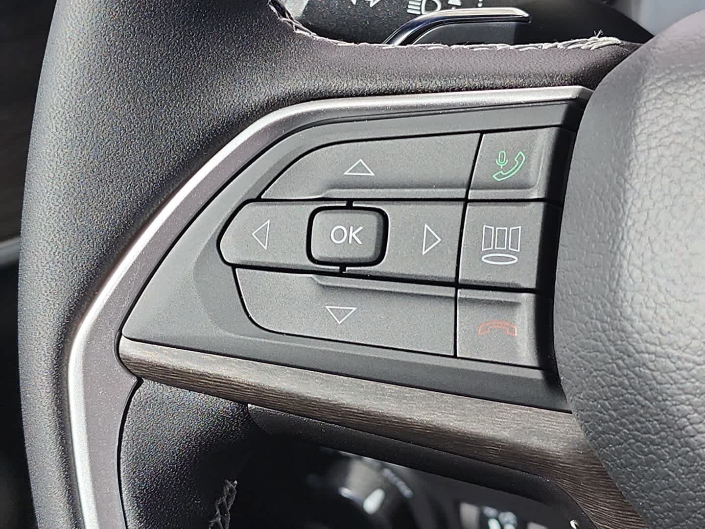 New 2026 Jeep Grand Cherokee Altitude AWD/4WD image 13