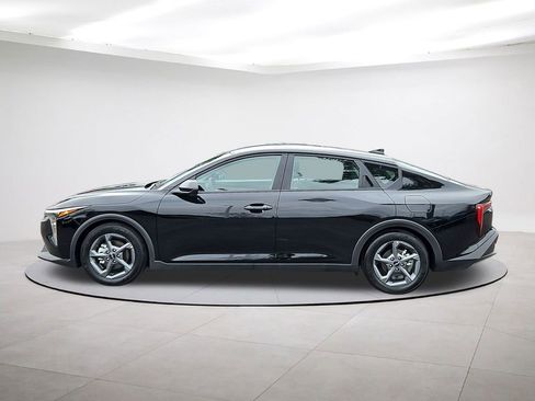 Used 2025 Kia K4 LXS image 4