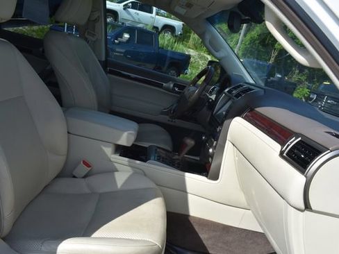 Used 2016 Lexus GX 460 Luxury AWD/4WD image 16