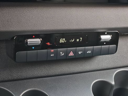 Certified 2025 Mercedes-Benz Sprinter 2500 image 22