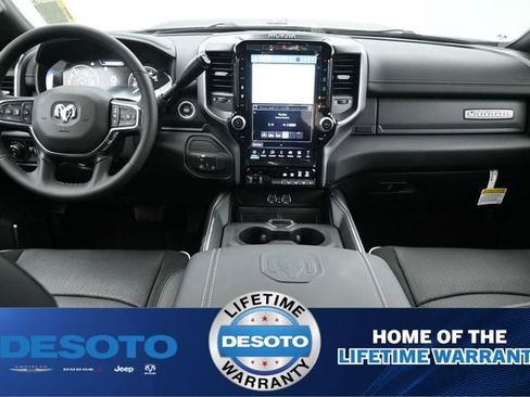 New 2026 RAM 2500 Laramie AWD/4WD image 15