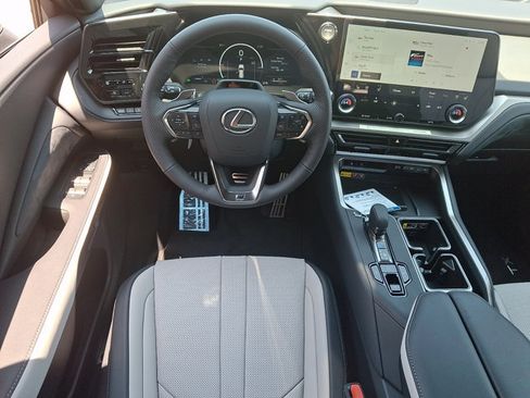 New 2026 Lexus TX 500h AWD image 7