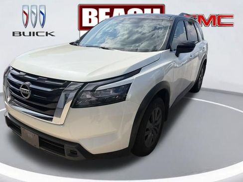 Used 2024 Nissan Pathfinder SV FWD image 5