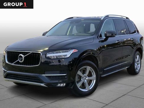 Used 2017 Volvo XC90 T5 Momentum w/ Vision Package image 1
