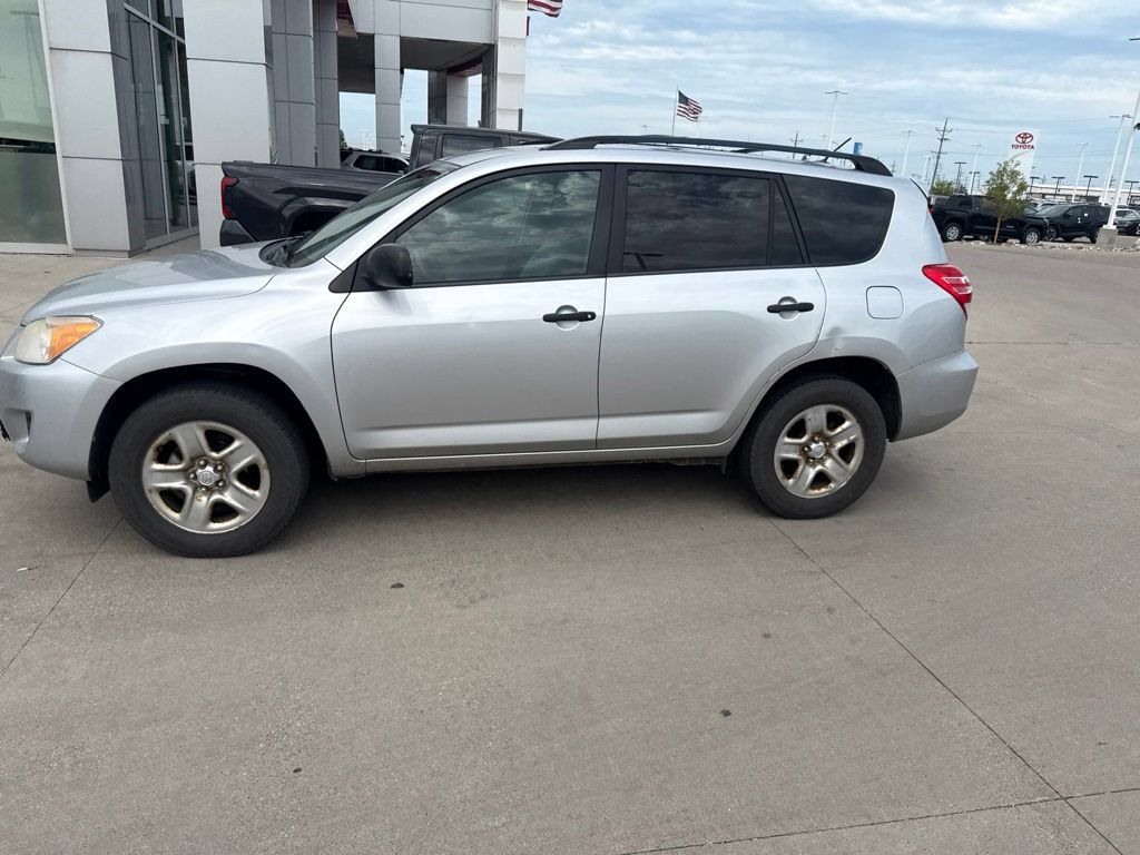 Used 2012 Toyota RAV4 4WD w/ Value Pkg image 5