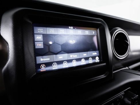 Used 2022 Jeep Wrangler Unlimited Sport AWD/4WD image 26