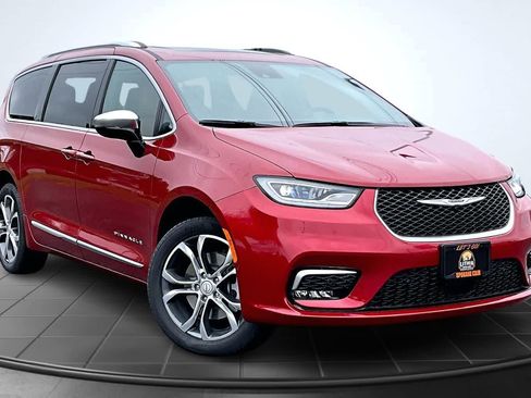 New 2026 Chrysler Pacifica Pinnacle AWD/4WD image 22
