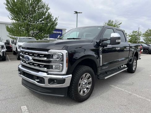 Used 2024 Ford F350 Lariat w/ Chrome Package AWD/4WD image 3