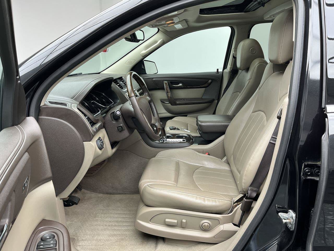Used 2015 GMC Acadia Denali AWD/4WD image 3