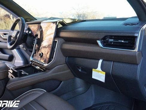 Used 2026 GMC Yukon Denali Ultimate image 50