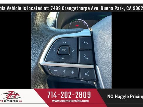 Used 2021 Toyota Sienna LE w/ LE Plus Package FWD image 40