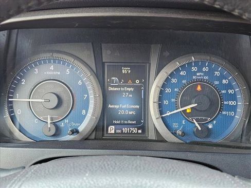 Used 2015 Toyota Sienna XLE FWD image 11