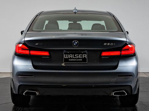 Used 2022 BMW 530i xDrive w/ Convenience Package AWD/4WD image 7