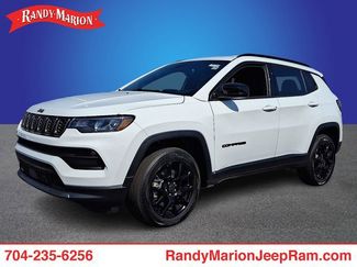 New 2026 Jeep Compass Latitude video 1