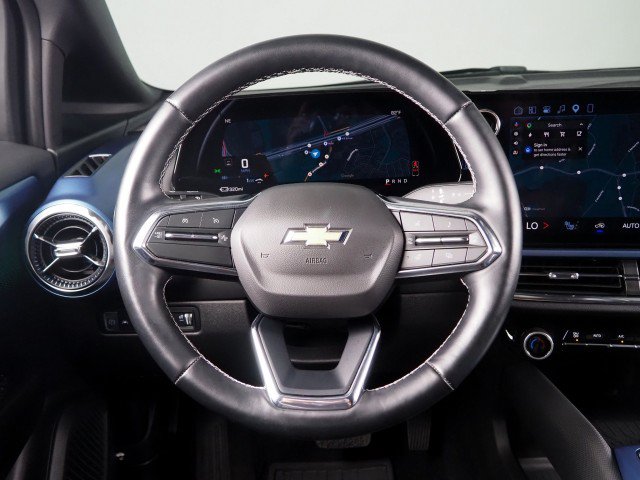 Used 2024 Chevrolet Equinox EV FWD LT w/ 2LT w/ LPO, Blackout Package image 16