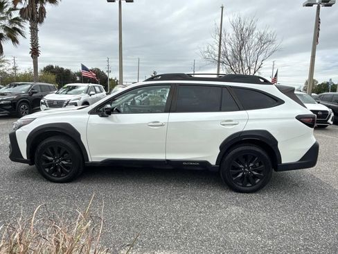 Used 2023 Subaru Outback Onyx Edition image 7