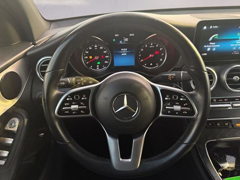 Used 2022 Mercedes-Benz GLC 300 image 12
