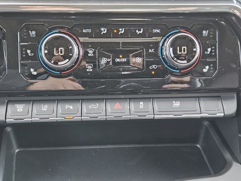 New 2026 GMC Sierra 3500 Denali w/ Denali Reserve Package image 14