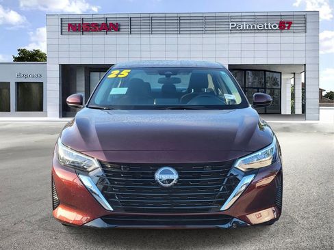 Used 2025 Nissan Sentra SV image 2