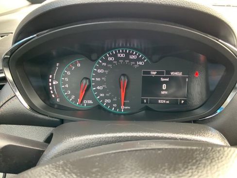 Used 2022 Chevrolet Trax LT w/ LT Convenience Package image 22