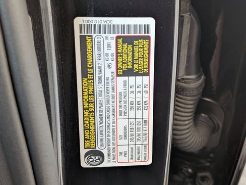 Used 2024 Volkswagen Atlas Cross Sport SE FWD image 38