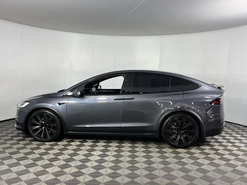 Used 2022 Tesla Model X image 10