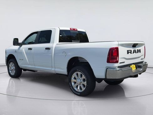 New 2026 RAM 2500 Big Horn AWD/4WD image 4