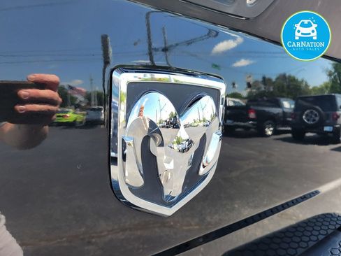 Used 2016 RAM 2500 Tradesman w/ Chrome Appearance Group AWD/4WD image 30