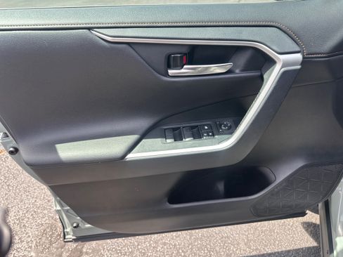 Used 2020 Toyota RAV4 Adventure AWD/4WD image 20