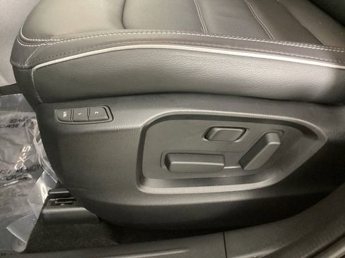 Used 2025 MAZDA CX-5 AWD 2.5 S w/ Preferred Package image 18