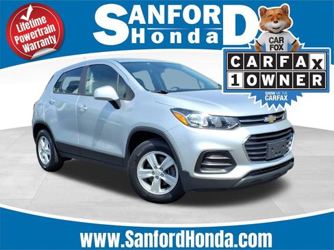 Used 2020 Chevrolet Trax LS FWD image 1