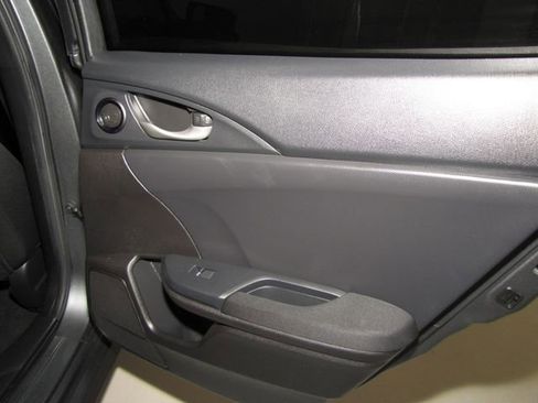 Used 2019 Honda Civic EX image 20
