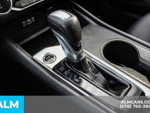 Used 2025 Nissan Altima 2.5 SV image 36