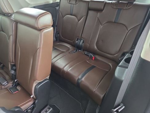 Used 2024 Honda Pilot Elite image 36