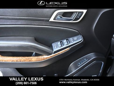 Used 2015 GMC Yukon Denali w/ Premium Package image 18