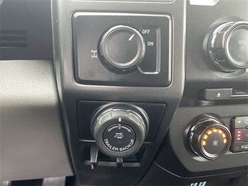 Used 2018 Ford F150 XLT w/ Equipment Group 302A Luxury image 17