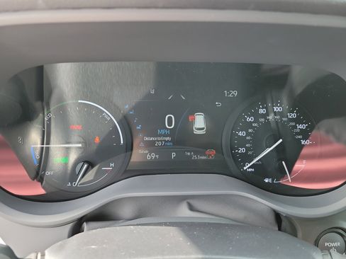 New 2026 Toyota Sienna XLE image 32