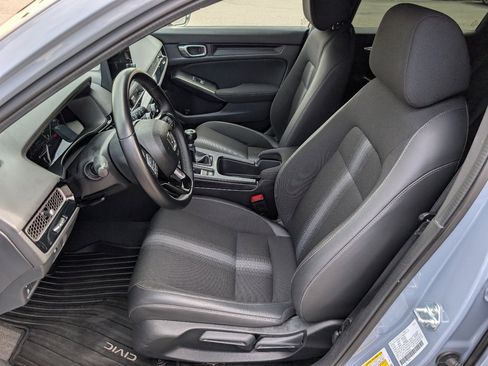 Used 2024 Honda Civic Sport image 2