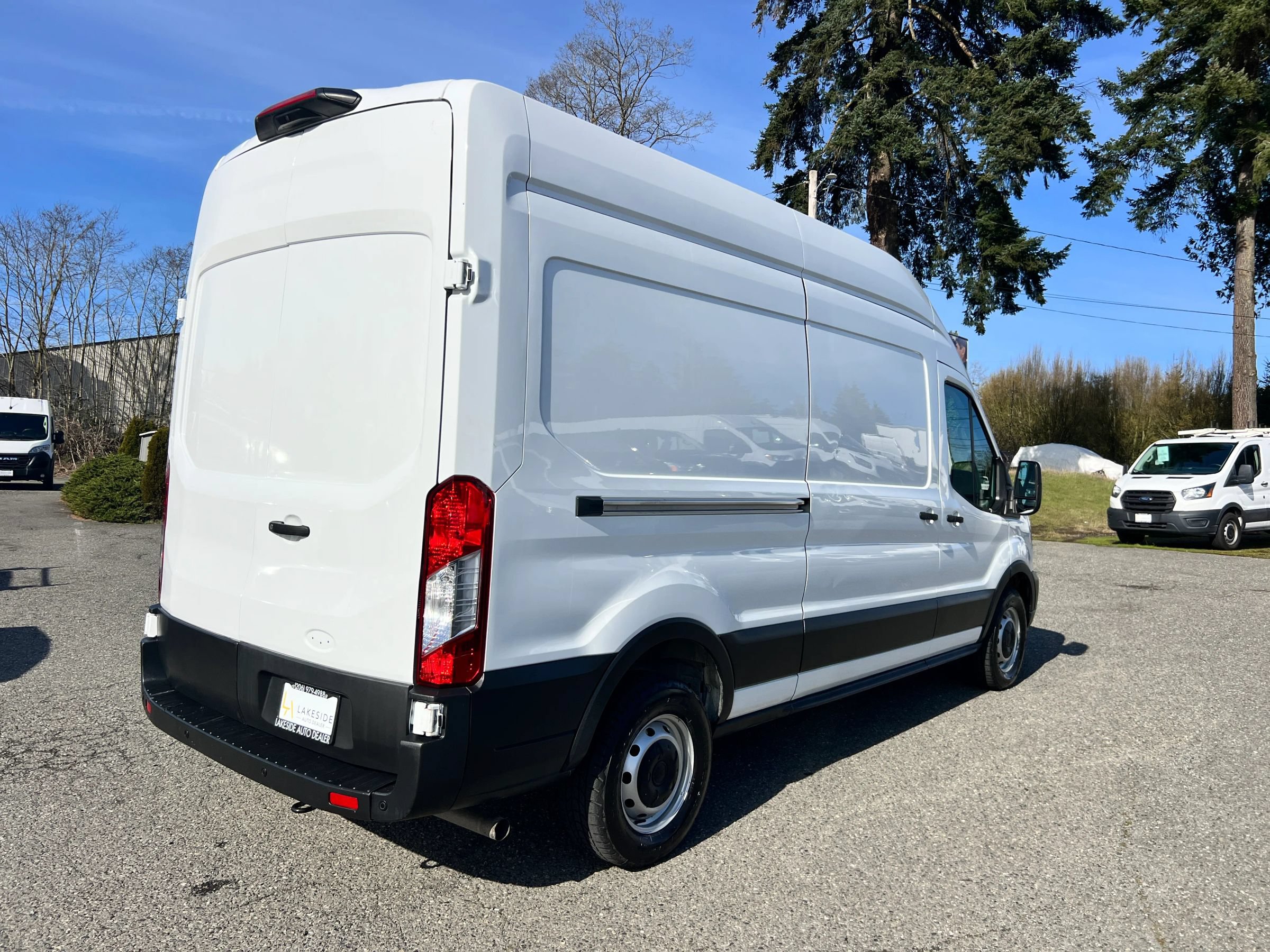 Used 2023 Ford Transit 250 148 High Roof RWD image 7