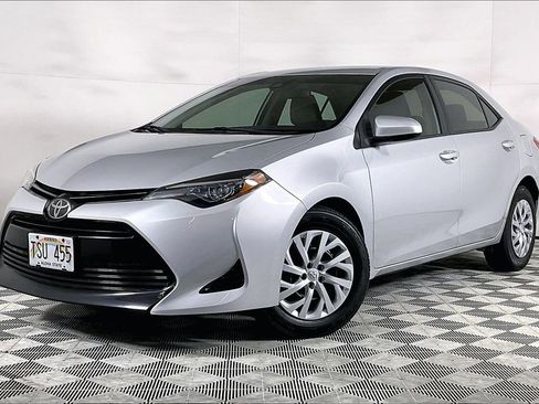 Used 2019 Toyota Corolla LE image 1