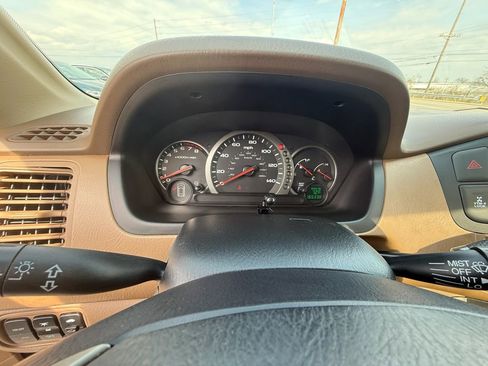 Used 2005 Honda Pilot EX-L image 17