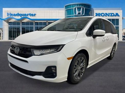 New 2026 Honda Odyssey Touring image 7