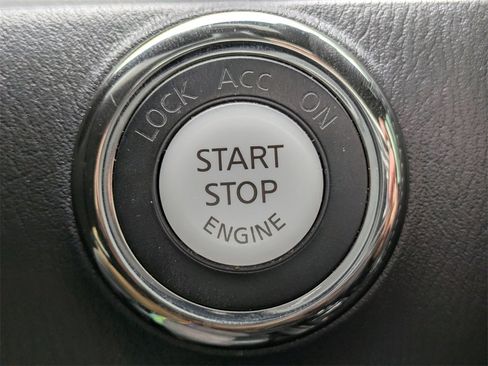 Used 2021 INFINITI QX80 Sensory w/ All-Season Package image 47