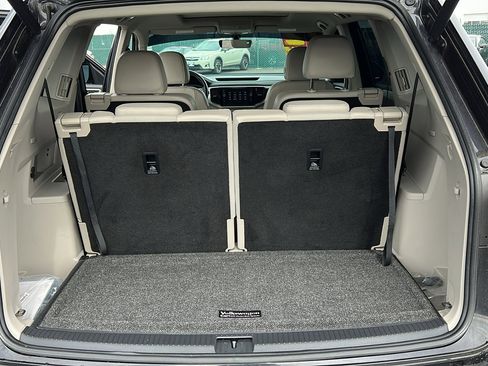 Used 2022 Volkswagen Atlas SE image 11