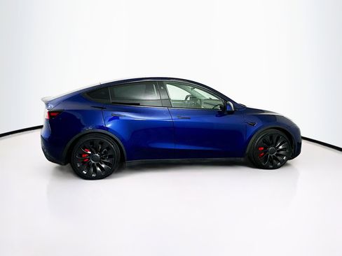 Used 2023 Tesla Model Y Performance image 10
