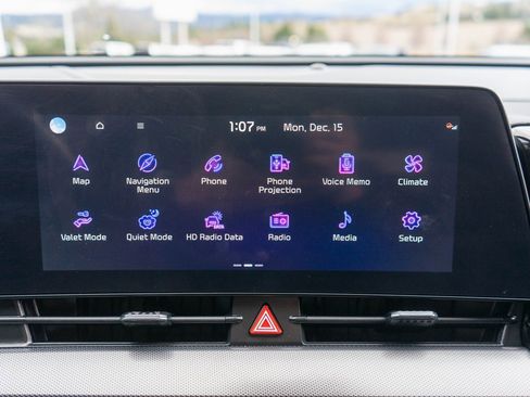 Certified 2025 Kia Sportage SX image 23