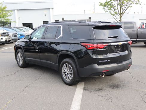 Used 2023 Chevrolet Traverse LT w/ LPO, Cargo Package AWD/4WD image 8